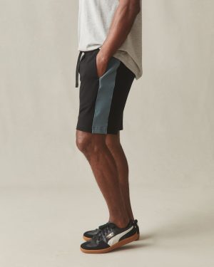 Men’s Colorblock Sweatshort – Black Stormy Weather