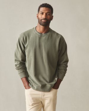 Men’s Vintage Washed Relaxed French Terry Crew – Olive