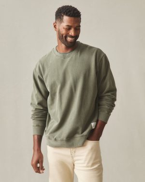Men’s Vintage Washed Relaxed French Terry Crew – Olive