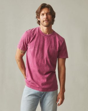 Men’s Vintage Crew Tee – Mineral Wash Raspberry