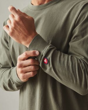 Men’s Vintage Crew Long Sleeve Tee – Washed Olive