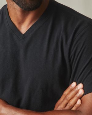 Men’s Premium Slub V-Neck Tee – Black