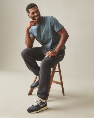 Men’s Pocket Tee – Stormy Weather