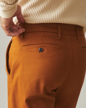 Men’s Sawbuck Chino – Caramel Cafe