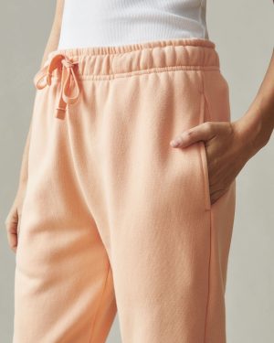 Women’s Classic Sweatpant – Peach Fuzz