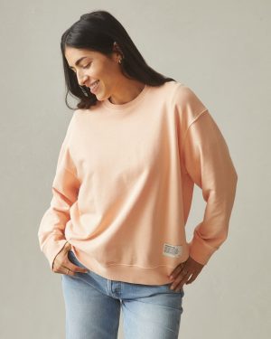 Women’s Vintage Wash Relaxed French Terry Crew – Peach Fuzz