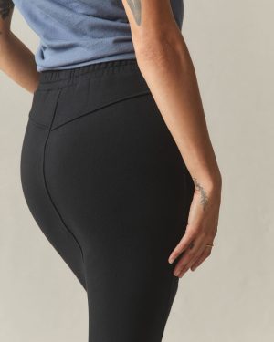 Women’s Midweight Fleece Skirt – Black