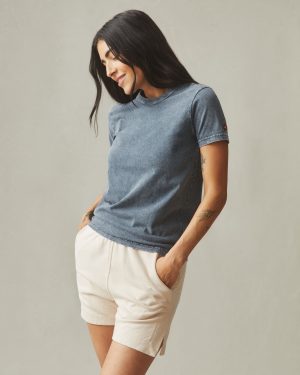 Women’s Vintage Crew Tee – Mineral Wash Metropolitan Grey