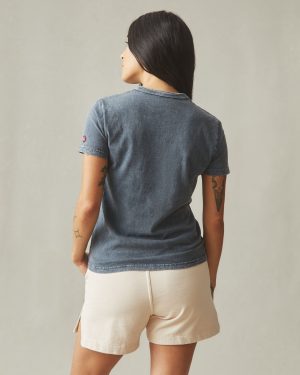Women’s Vintage Crew Tee – Mineral Wash Metropolitan Grey