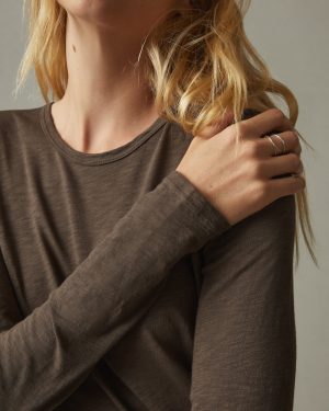 Women’s Airy Supima Boxy Long Sleeve Crew – Oak