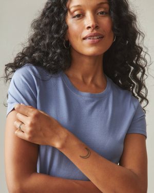 Women’s Classic Cotton Crew Tee – Wild Wind