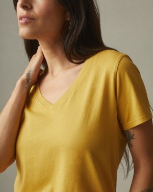 Women’s Classic Cotton V-Neck Tee – Straw