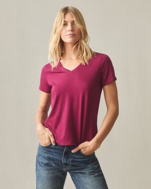 Women’s Classic Cotton V-Neck Tee – Beet Red