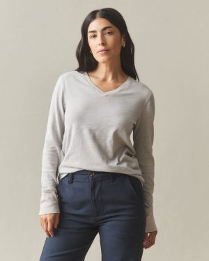 Women’s Premium Slub Long Sleeve V-Neck Tee – Ashes of Roses