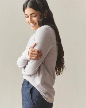 Women’s Premium Slub Long Sleeve V-Neck Tee – Ashes of Roses