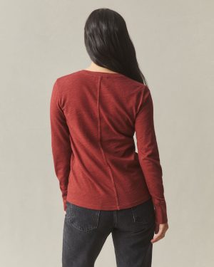 Women’s Premium Slub Long Sleeve V-Neck Tee – Russet Brown