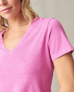 Women’s Premium Slub V-Neck Tee – Fiji Flower