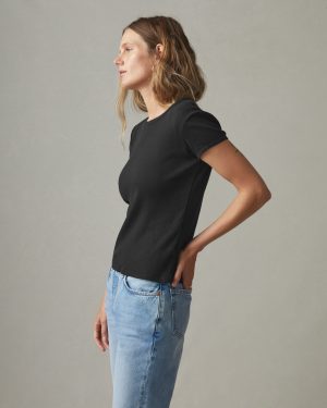 Women’s Baby Tee – Black