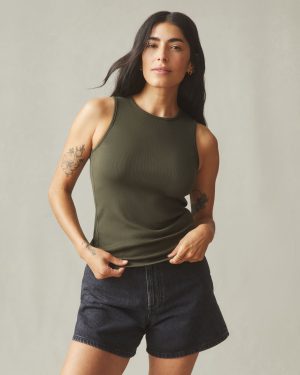 Women’s Luxe Rib Tank – Deep Olive