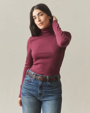 Women’s Luxe Rib Turtleneck – Zinfandel