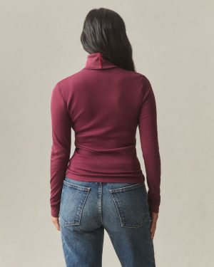 Women’s Luxe Rib Turtleneck – Zinfandel