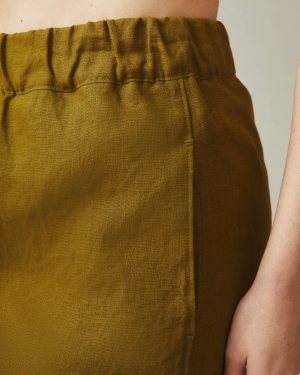 Women’s Linen Short – Fir Green